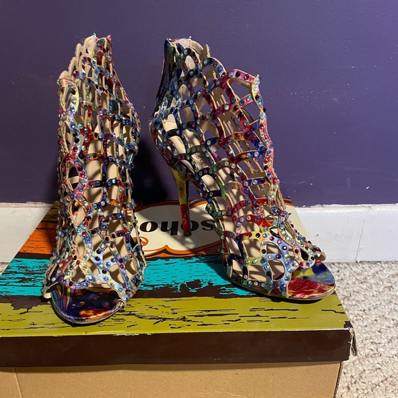 ZigiSoho Stoned Heels 💕✨ - Picture 1 of 3